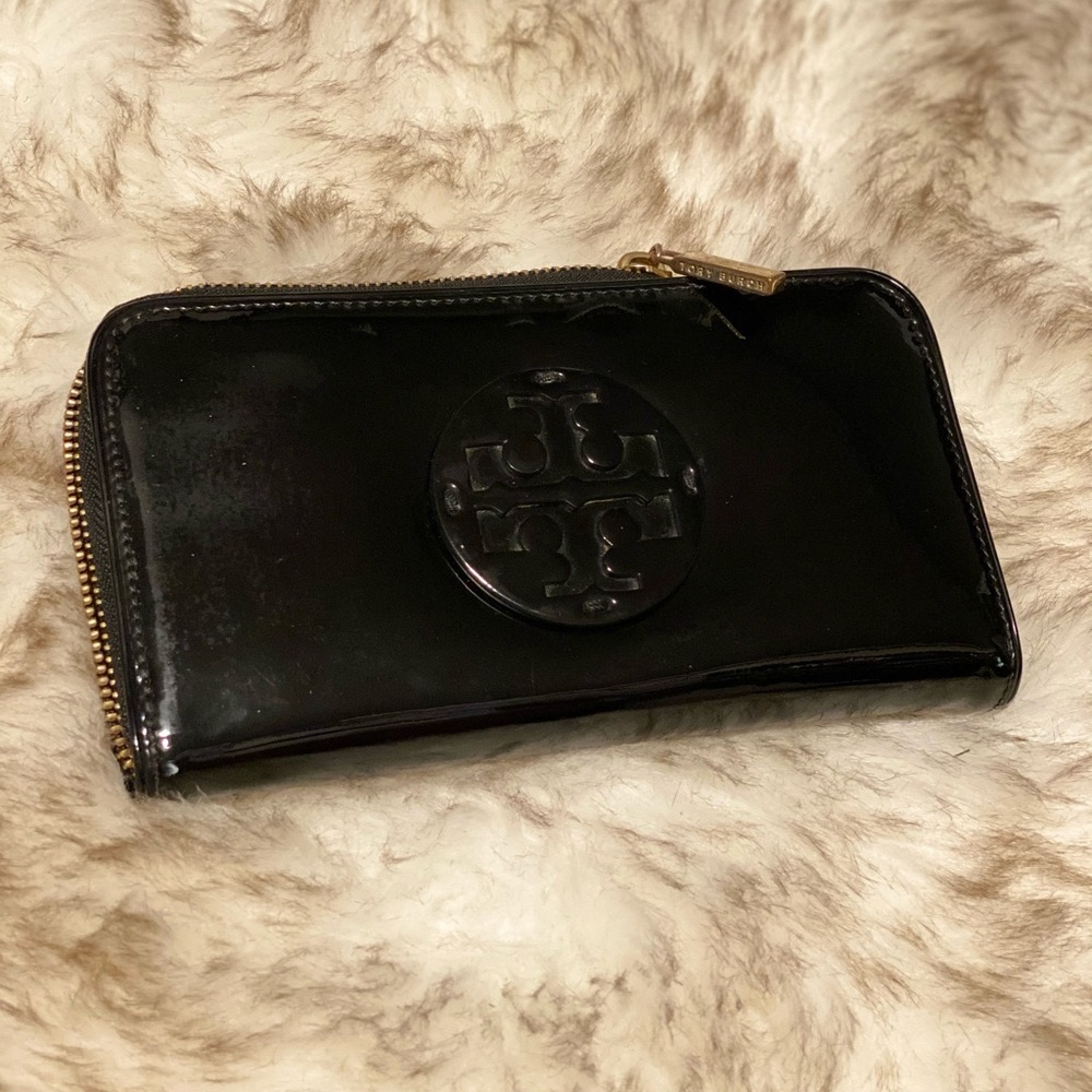 Patent Leather Continental Wallet